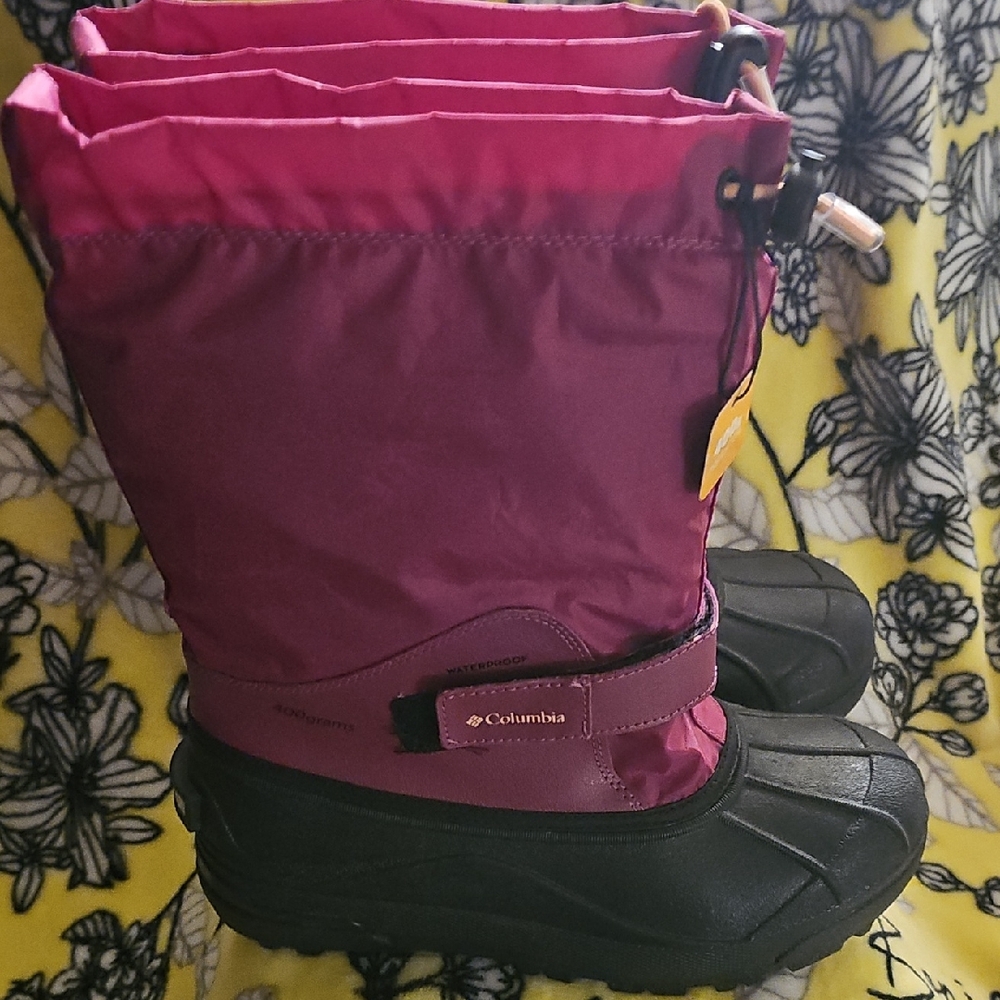 Columbia Women's Pink and Black Boots